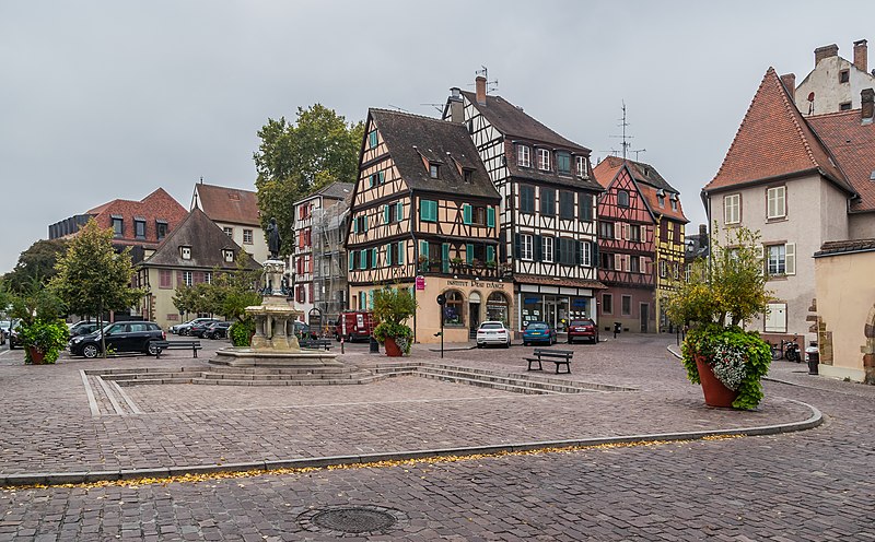 File:Place des Six Montagnes Noires in Colmar 01.jpg