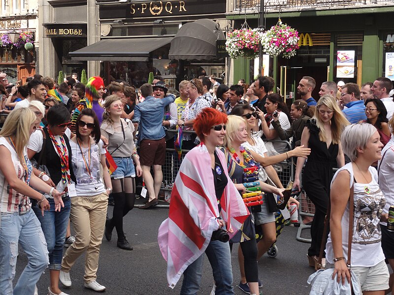 File:Pride London 2011 - 072.jpg