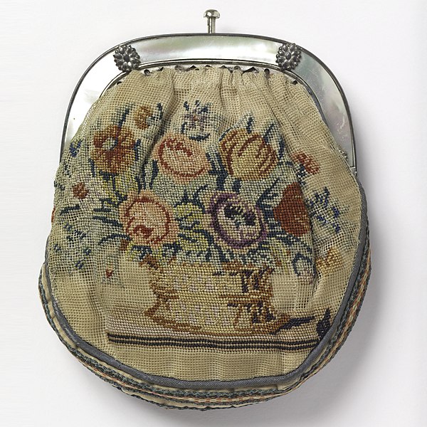 File:Purse (France), ca. 1900 (CH 18559493).jpg