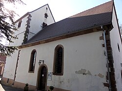 Portail latéral de la nef du XVIIIe