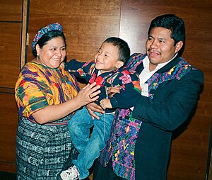 Rigoberta Menchú: Biografia, Onorificenze, Opere