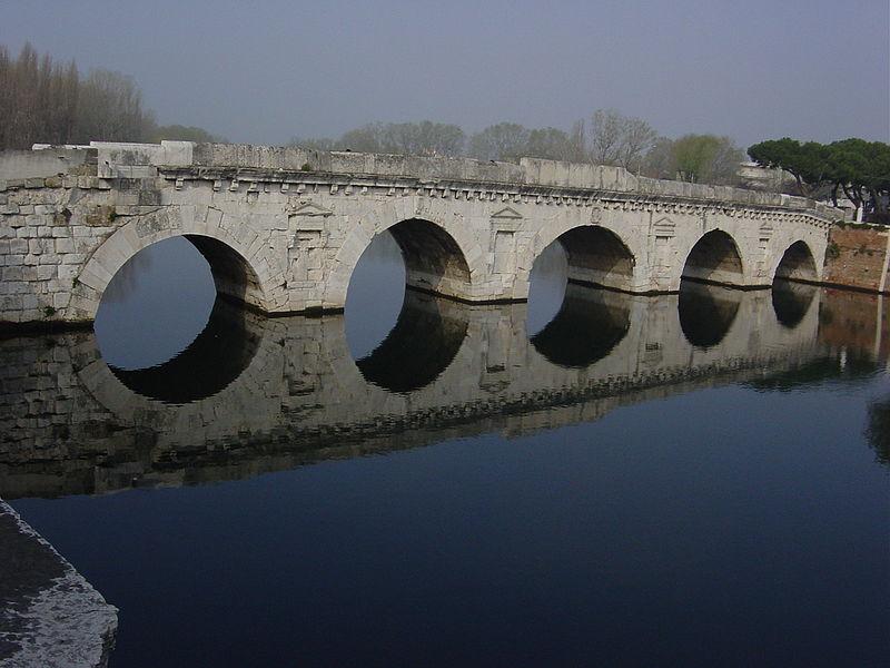 File:Rimini - Ponte romano - Foto Giovanni Dall'Orto, aprile 2004 01.jpg