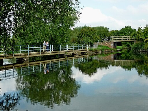 River Soar and canal near Thurmaston, Leicestershire (geograph 5975485)