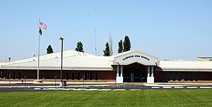 Riverside High School Boardman Oregon.jpg