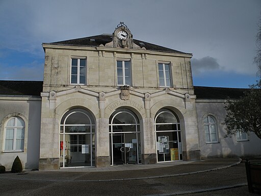 Saint-Étienne-de-Montluc mairie