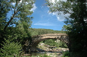 Sainte-Hélène-Pont sur le Lot.jpg