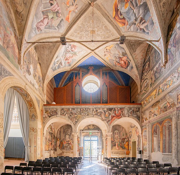 File:Santo Corpo di Cristo church interior anteporta Brescia.jpg