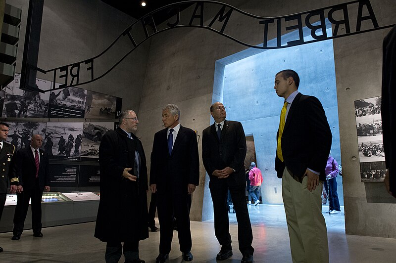 File:Secretary of Defense Chuck Hagel observes an exhibit with Israeli Minister of Defense Moshe Ya'alon, Doctor Robert Rozett, Director of Libraries at Yad Vashem, and his son, Ziller, during a tour of Yad Vashem (Pic 2).jpg