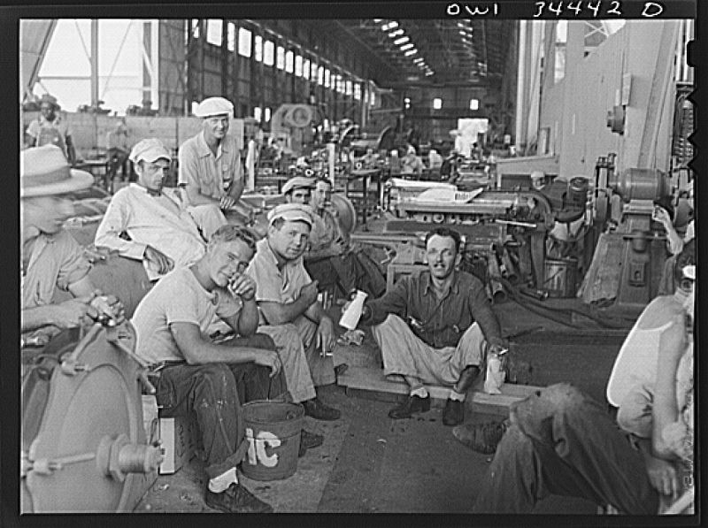 File:Shipyard workers on their lunch hour 8d39893v.jpg