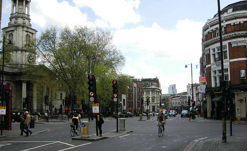 File:Shoreditch High St N.JPG