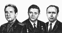 Zľava doprava: Dobrovoľskij, Volkov a Pacajev