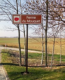 Stèle de la ferme du Mouquet (Ovillers-la-Boisselle) 2.jpg