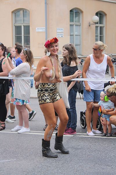 File:Stockhom Pride 2016 - 10.jpg