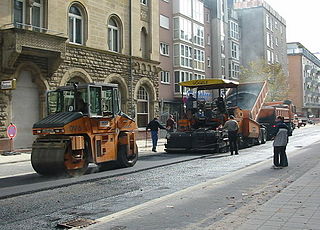 Der Straßen- und Wegebau umfa