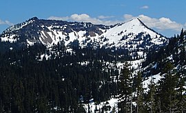 Tahtlum Peak mit Schneedecke.jpg