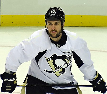 Tanner Glass 2013-01-18 2.JPG