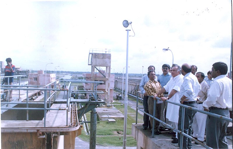 File:The Minister of State for Commerce, Shri Jairam Ramesh going round the Bantala Leather Complex, in Kolkata on June 14, 2007.jpg