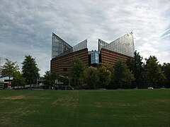 The Tennessee Aquarium from the back