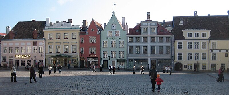 File:The market place of Tallinn old town in autumn.jpg