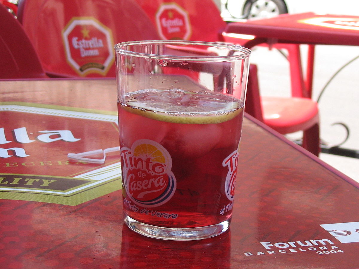 Tinto de verano é uma bebida popular - Estação das Bebidas