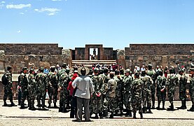 Tiwanaku 05.jpg