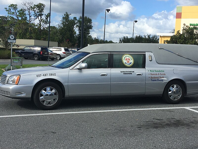 File:Traumacleanse company vehicle parked at a shopping plaza in Central Florida during the COVID-19 pandemic.jpg