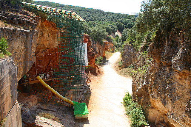 The course of the race passes through the archaeological site in Atapuerca.