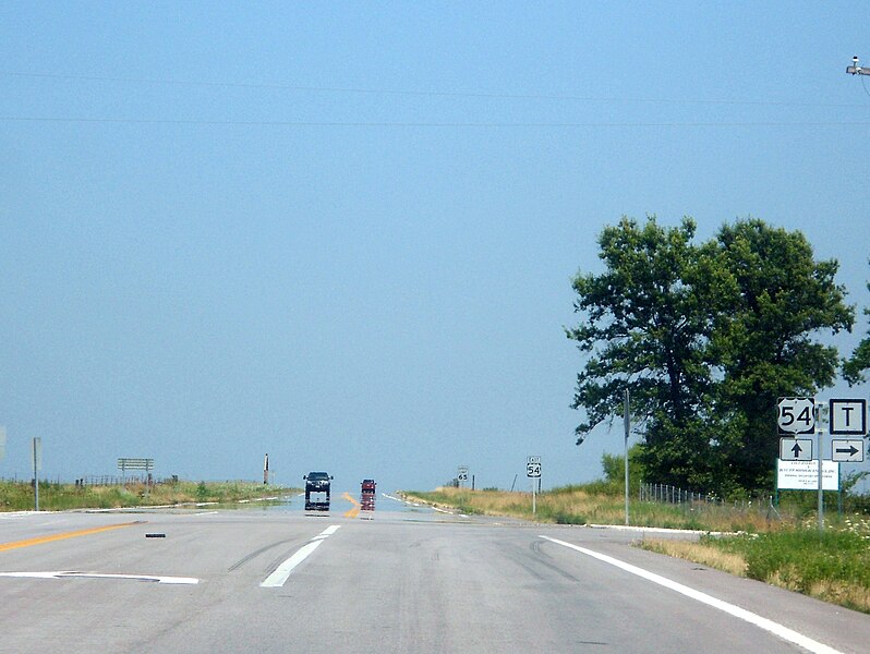 File:US 54 in western Missouri.jpg