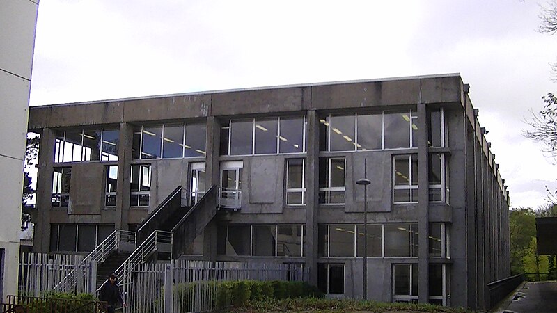 File:University of Nantes library.JPG