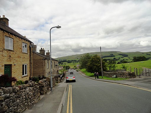 View north down Gayle Lane, Hawes - geograph.org.uk - 3853741