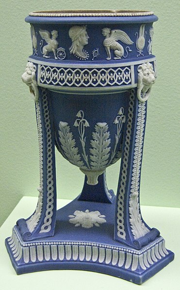 File:WLA brooklynmuseum Wedgwood Tripod Vase ca 1805.jpg