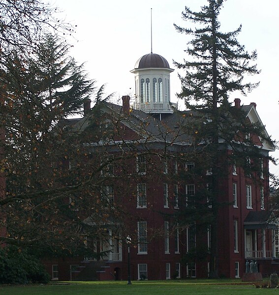 File:Waller Hall dusk.jpg