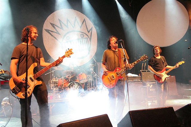 Ween performing in Edmonton in 2007