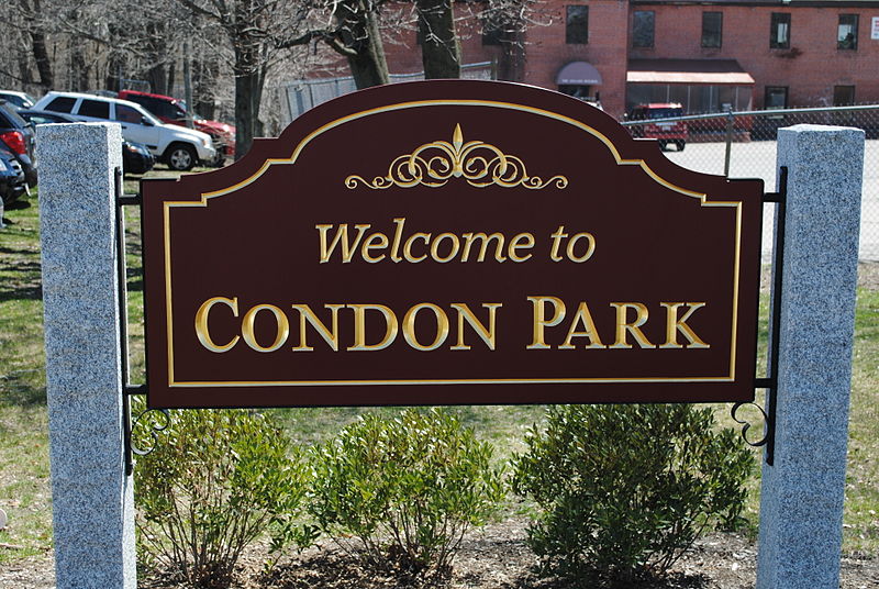 File:Welcome to Condon Park sign in East Dedham, MA.JPG