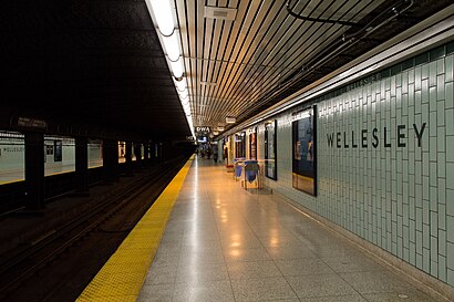 How to get to Wellesley Station with public transit - About the place