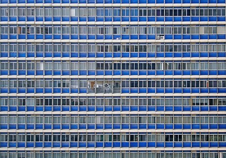 Windows in Caracas, Torre Lincoln