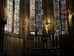Crucifijo del altar mayor de San Pedro y San Pablo (Wissembourg, Francia).