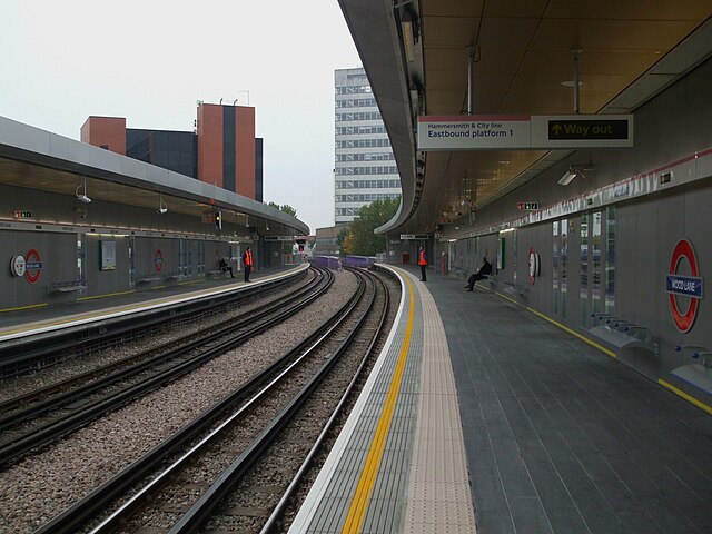 Wood Lane tube station eastbound platform looking west