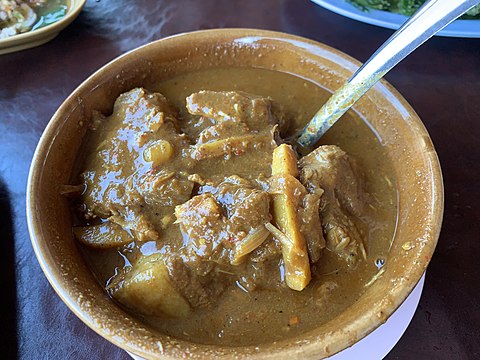 Kaeng hang le, a northern Thai curry with Burmese influences