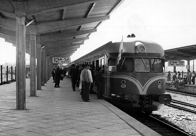 File:100185 central tel aviv train station PikiWiki Israel.jpg