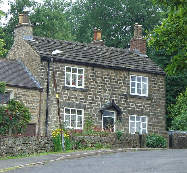 File:109 Tom Lane, Fulwood, Sheffield.jpg