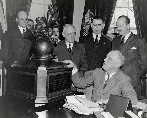 1939 Collier Trophy President Roosevelt congratulates US airlines Dr. Walter Meredith Boothby, William Randolph Lovelace II, and Harry George Armstrong