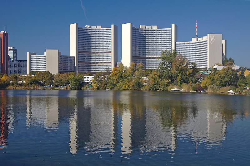 File:2017-10-15 AT Wien 22 Donaustadt, Kaiserwasser, Vienna International Centre (45338255704).jpg