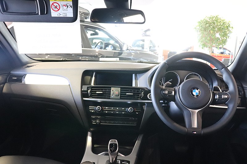 File:2017 BMW X3 xDrive35d M Sport Automatic Interior.jpg