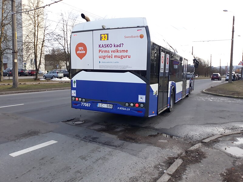 File:33. autobuss uz Hipokrāta ielas (7).jpg