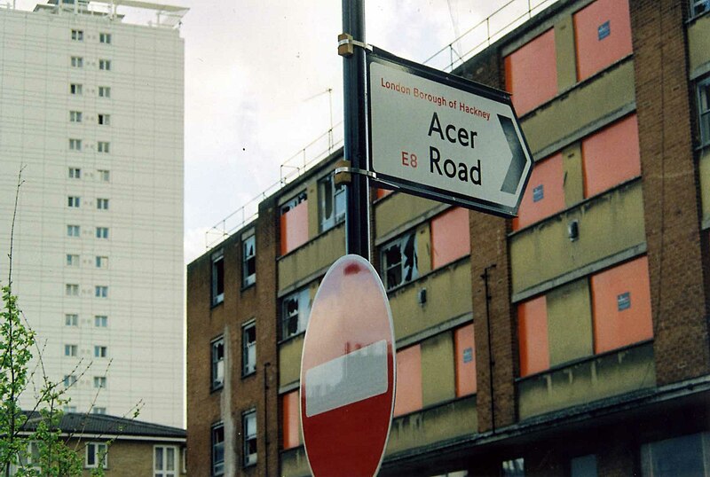 File:Acer Road, Dalston April 2009.jpg