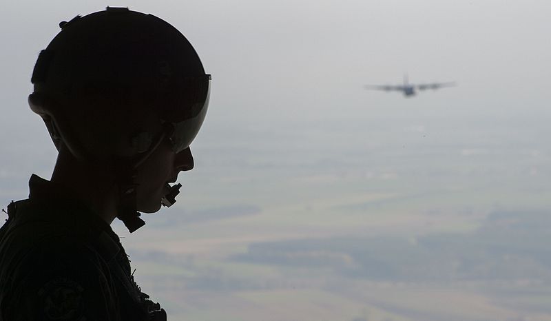 File:Airmen training in Polish skies 151102-F-LR947-1035.jpg