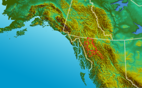 Mappa che mostra la posizione dell'altopiano di Stikine e le zone di transizione con le catene circostanti (linee tratteggiate).