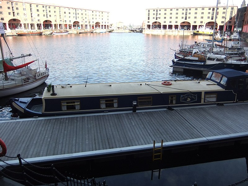 File:Albert Dock, Liverpool - 2012-08-31 (21).JPG