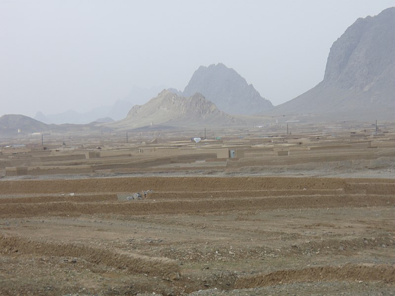 File:All around view from the valley 1 - panoramio.jpg